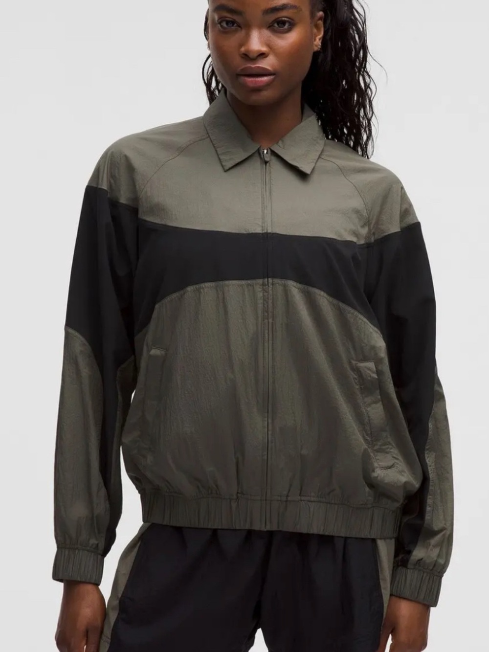 Lululemon - Nylon Collared Jacket - Olive and Black - Women’s Medium